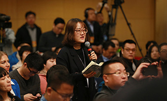 人民日?qǐng)?bào)記者提問