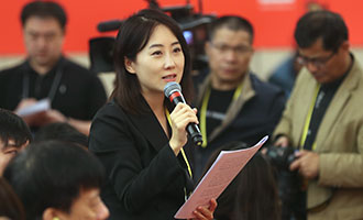 鳳凰衛(wèi)視、鳳凰網(wǎng)記者提問