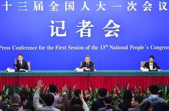 教育部部長(zhǎng)陳寶生就&ldquo;努力讓每個(gè)孩子都能享有公平而有質(zhì)量的教育&rdquo;答記者問(wèn)