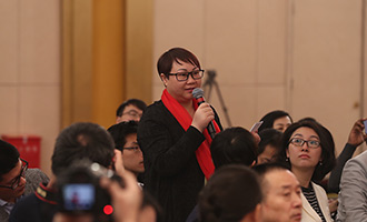 俄羅斯金磚電視臺(tái)、阿爾法電視臺(tái)記者提問(wèn)