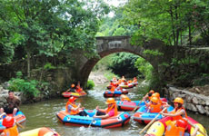 新昌七盤仙谷漂流