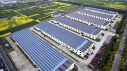 &ldquo;勞模&rdquo;臺(tái)商吳國(guó)瑞：人生像首歌，用心唱才會(huì)動(dòng)聽