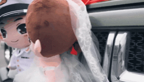 乘風(fēng)破浪來娶你！海軍某部30對新人舉行集體婚禮