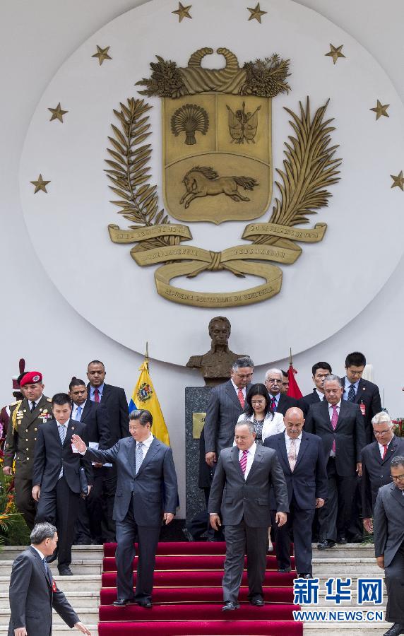 當(dāng)?shù)貢r(shí)間7月21日，國(guó)家主席習(xí)近平在加拉加斯會(huì)見委內(nèi)瑞拉全國(guó)代表大會(huì)主席卡韋略。 新華社記者 王曄 攝