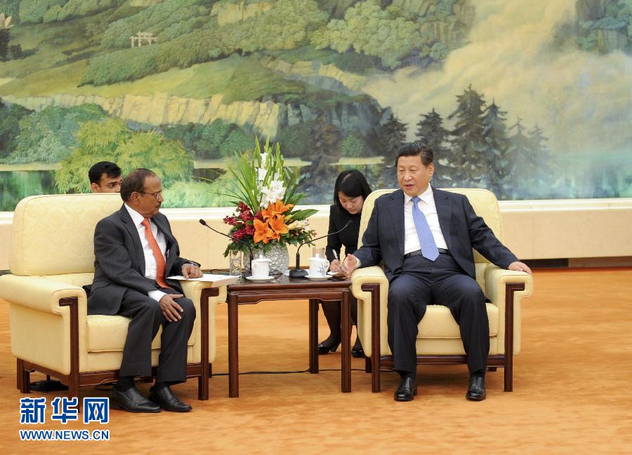 9月9日，國(guó)家主席習(xí)近平在北京人民大會(huì)堂會(huì)見印度總理特使、國(guó)家安全顧問多瓦爾。 新華社記者 張鐸 攝