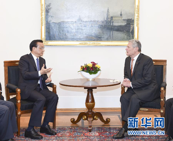 10月10日，國務(wù)院總理李克強(qiáng)在柏林會(huì)見德國總統(tǒng)高克。 新華社記者李學(xué)仁 攝
