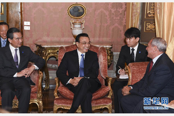 10月15日，中國(guó)國(guó)務(wù)院總理李克強(qiáng)在羅馬會(huì)見意大利參議長(zhǎng)格拉索。 新華社記者謝環(huán)馳攝 