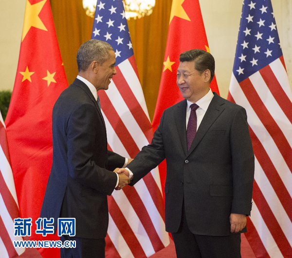 11月12日，國(guó)家主席習(xí)近平在北京人民大會(huì)堂舉行歡迎儀式，歡迎美國(guó)總統(tǒng)奧巴馬對(duì)中國(guó)進(jìn)行國(guó)事訪問。 新華社記者 李學(xué)仁 攝