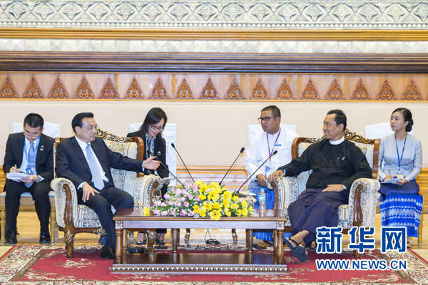 11月14日，中國國務(wù)院總理李克強(qiáng)在內(nèi)比都會見緬甸聯(lián)邦議會議長兼人民院議長吳瑞曼。新華社記者 王曄 攝