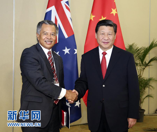 11月22日，國家主席習(xí)近平在斐濟(jì)楠迪會見庫克群島總理普納。新華社記者丁林?jǐn)z 