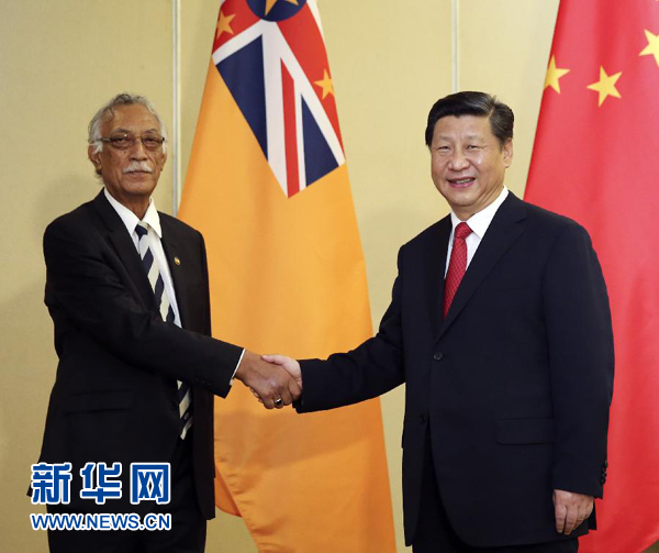 11月22日，國家主席習(xí)近平在斐濟(jì)楠迪會見紐?？偫硭?。新華社記者姚大偉攝 