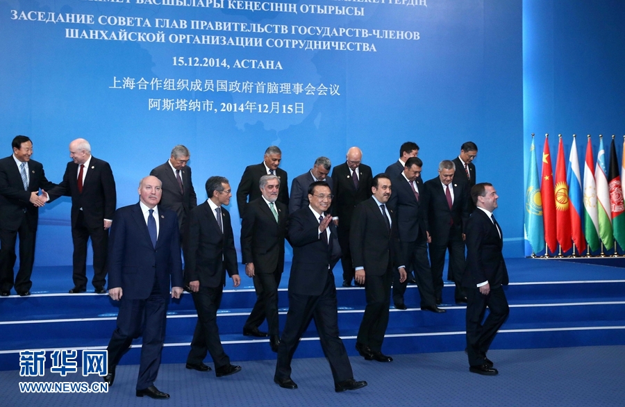 12月15日，中國(guó)國(guó)務(wù)院總理李克強(qiáng)在阿斯塔納出席上海合作組織成員國(guó)政府首腦理事會(huì)第十三次會(huì)議。 新華社記者 龐興雷 攝