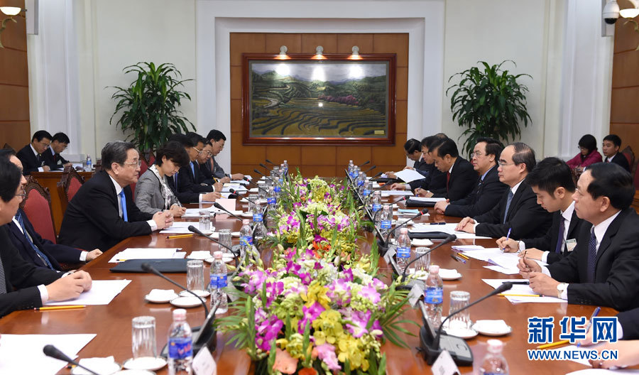 12月25日至27日，中共中央政治局常委、全國(guó)政協(xié)主席俞正聲對(duì)越南進(jìn)行正式訪問(wèn)。這是12月26日，俞正聲在河內(nèi)與越南祖國(guó)陣線主席阮善仁舉行會(huì)談。 新華社記者馬占成攝