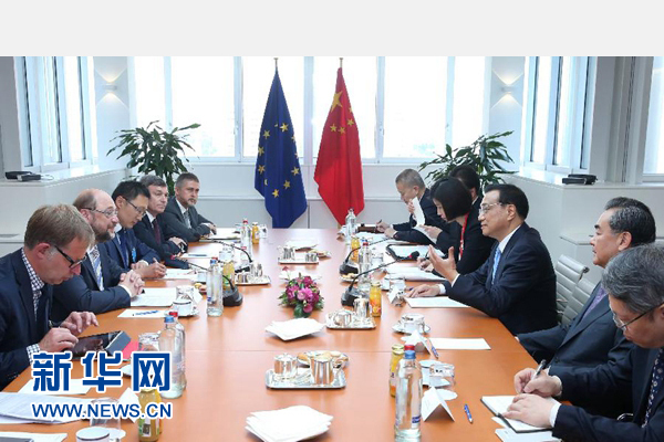 當?shù)貢r間6月29日上午，國務院總理李克強在布魯塞爾會見歐洲議會議長舒爾茨。 新華社記者 龐興雷 攝