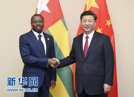 12月3日，國家主席習近平在約翰內斯堡會見多哥總統(tǒng)福雷。新華社記者 謝環(huán)馳 攝 