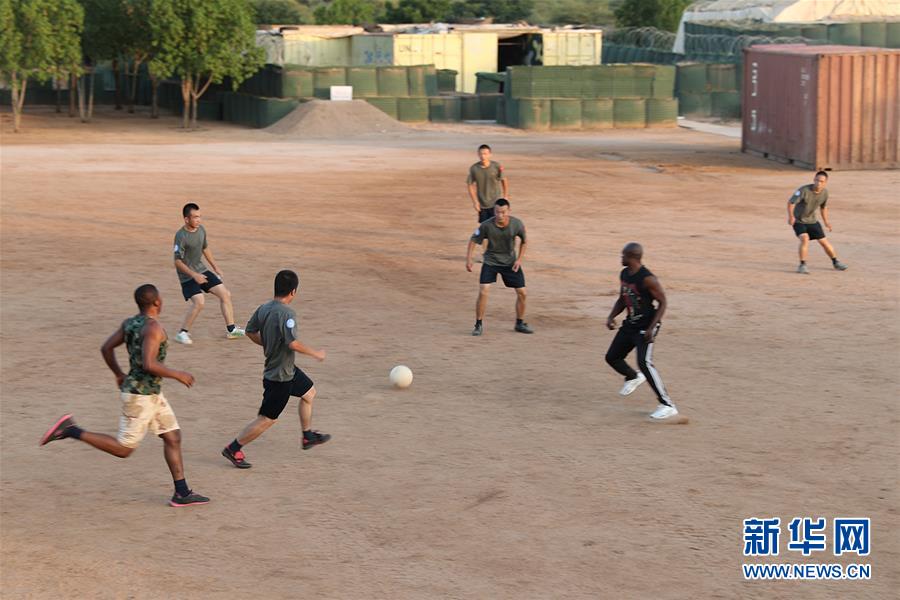（國際&middot;圖文互動）（6）拳拳赤子心　悠悠藍(lán)盔情&mdash;&mdash;記中國赴蘇丹達(dá)爾富爾維和部隊(duì)度中秋和國慶佳節(jié)