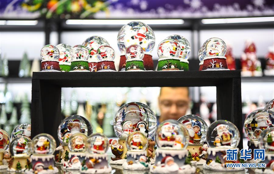 (新華全媒頭條·圖文互動(dòng))(5)從廣交會(huì)到進(jìn)博會(huì)——中國(guó)對(duì)外開(kāi)放再譜新樂(lè)章