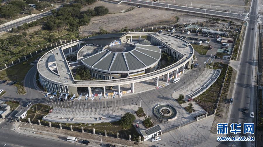 （新華全媒頭條&middot;圖文互動）（3）特稿：深化周邊友好　共促亞太繁榮&mdash;&mdash;寫在習近平主席出席亞太經(jīng)合組織第二十六次領(lǐng)導(dǎo)人非正式會議，對巴布亞新幾內(nèi)亞、文萊和菲律賓進行國事訪問并在巴新同建交太平洋島國領(lǐng)導(dǎo)人會晤之際