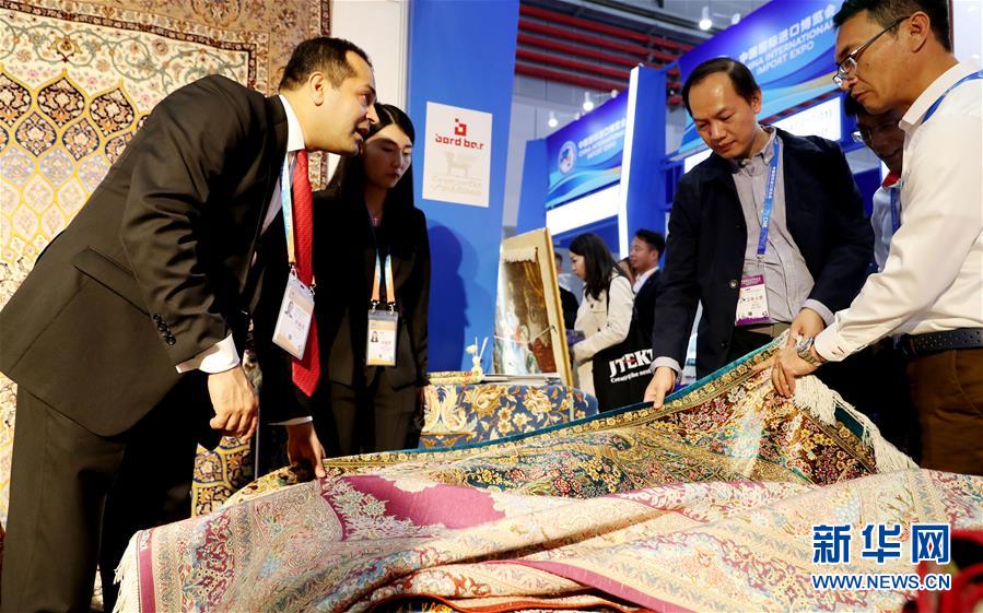 (新華全媒頭條·圖文互動)(6)從進(jìn)博會到“雙11” 超級訂單背后蘊(yùn)藏中國動能