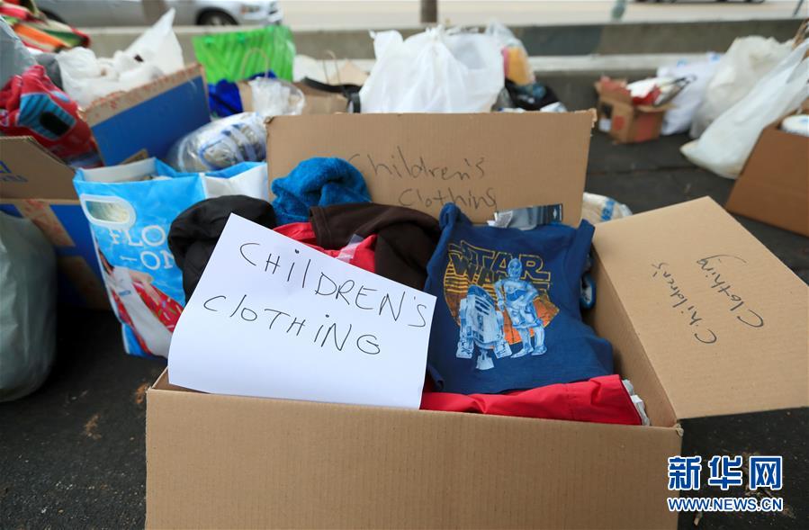 （國際&middot;圖文互動(dòng)）（7）通訊：&ldquo;根本沒有人在乎我們&rdquo;&mdash;&mdash;探訪美墨邊境墻邊的&ldquo;日工&rdquo;市場(chǎng)