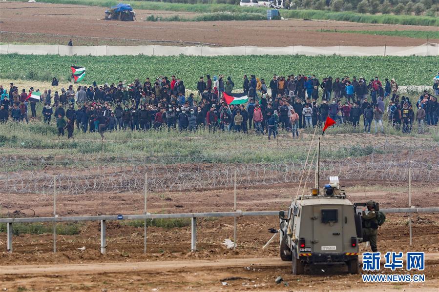 (國際)(3)巴勒斯坦紀(jì)念“回歸大游行”一周年 與以軍沖突又致2名巴人死亡