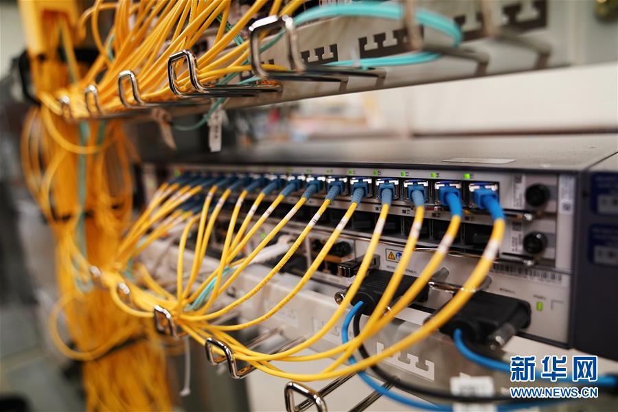 （國(guó)際&middot;圖文互動(dòng)）（3）通訊：安全、好用、實(shí)惠&mdash;&mdash;美國(guó)電信運(yùn)營(yíng)商的華為親體驗(yàn)