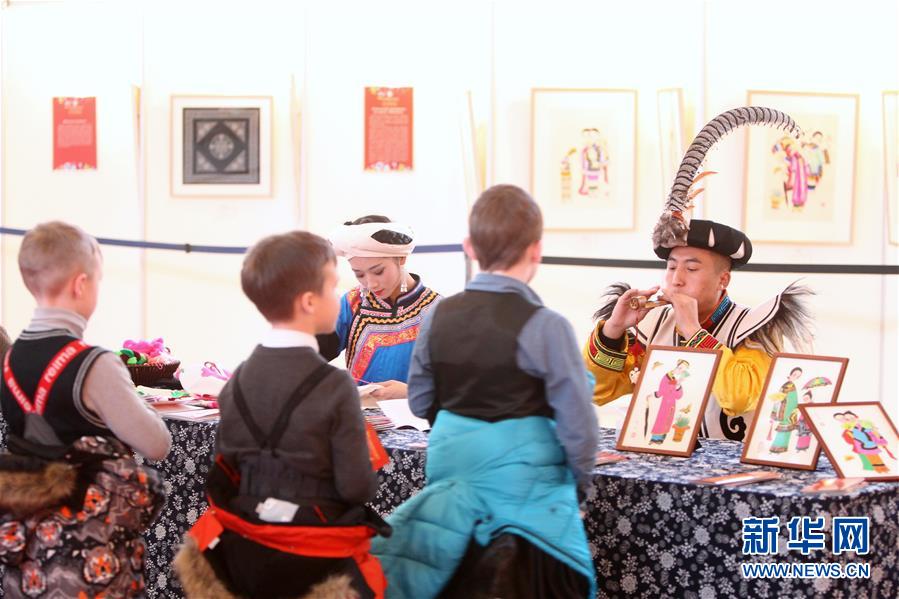 （新華全媒頭條&middot;出訪&middot;側(cè)記&middot;圖文互動(dòng)）（4）你好老朋友！開(kāi)啟新時(shí)代！&mdash;&mdash;習(xí)近平主席和普京總統(tǒng)引領(lǐng)中俄全面戰(zhàn)略協(xié)作伙伴關(guān)系邁入新時(shí)代