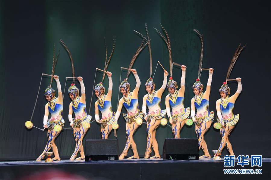 (XHDW)(1)“親情中華”慰?jī)S演出走進(jìn)意大利雷焦艾米利亞