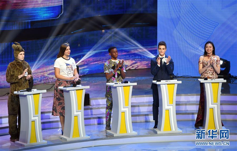 (文化)(2)第十二屆“漢語橋”世界中學(xué)生中文比賽決賽在鄭州落幕