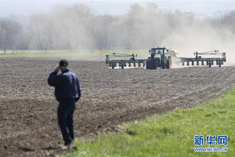 （國際&middot;圖文互動）（2）通訊：貿易戰(zhàn)凸顯美國農業(yè)發(fā)展隱憂