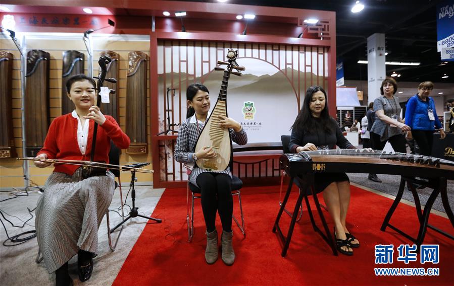 (國際·圖文互動)(3)通訊:中國樂器在美國樂器展上“奏響強(qiáng)音”
