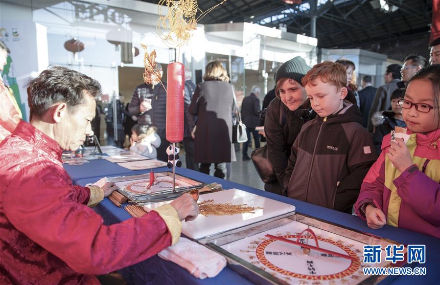 (國際·圖文互動(dòng))(2)歡樂春節(jié)“這里是成都”啟動(dòng)儀式在都柏林舉行