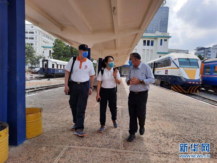 （國(guó)際疫情&middot;圖文互動(dòng)）（8）&ldquo;工作忙碌又細(xì)致，經(jīng)驗(yàn)豐富又專業(yè)&rdquo;&mdash;&mdash;一名柬埔寨青年眼中的中國(guó)援柬抗疫醫(yī)療專家組