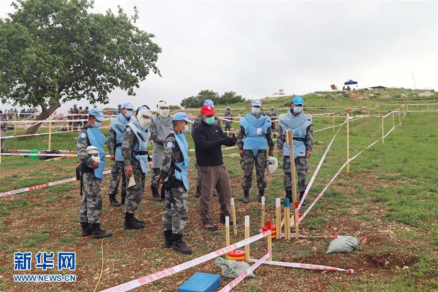 （國際&middot;圖文互動）（2）通訊：&ldquo;中國式掃雷精準且高效&rdquo;&mdash;&mdash;記聯(lián)黎官員視察中國維和官兵&ldquo;藍線&rdquo;掃雷訓練