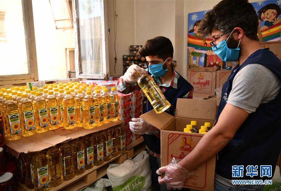 （國(guó)際疫情&middot;圖文互動(dòng)）（6）通訊：疫情中，那抹笑容最難忘&mdash;&mdash;記向困難家庭發(fā)放愛(ài)心包裹的敘利亞青年志愿者