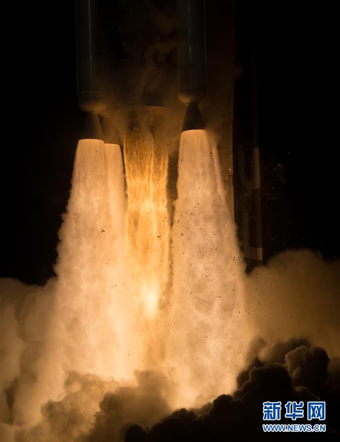 (國(guó)際)(9)美國(guó)發(fā)射“毅力”號(hào)火星車(chē) 將探索火星生命跡象