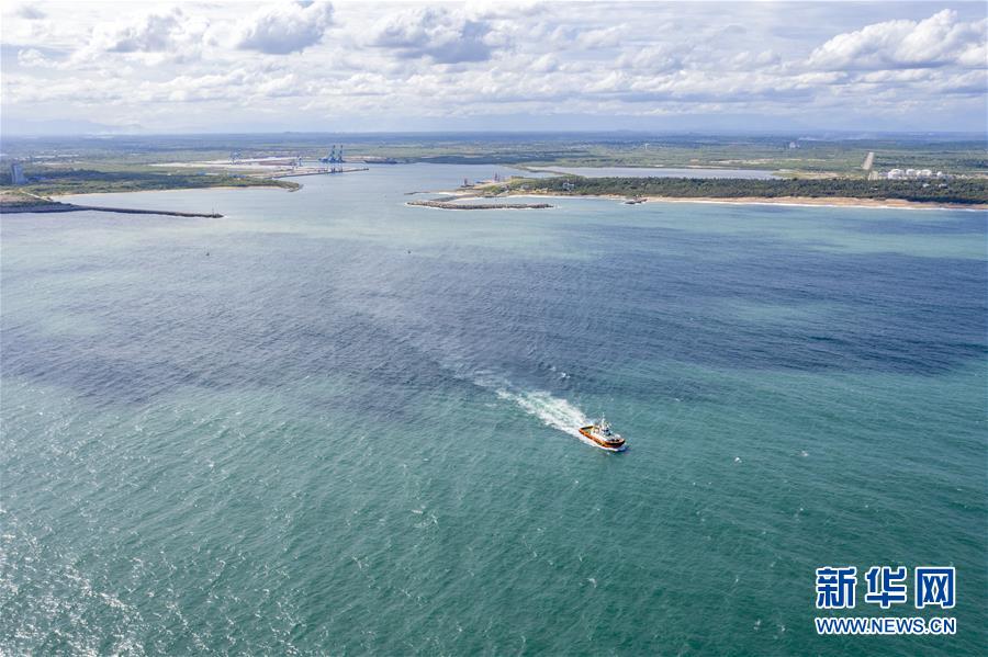 （國(guó)際&middot;圖文互動(dòng)）（4）在斯里蘭卡中國(guó)專(zhuān)家和中資企業(yè)助力油輪滅火