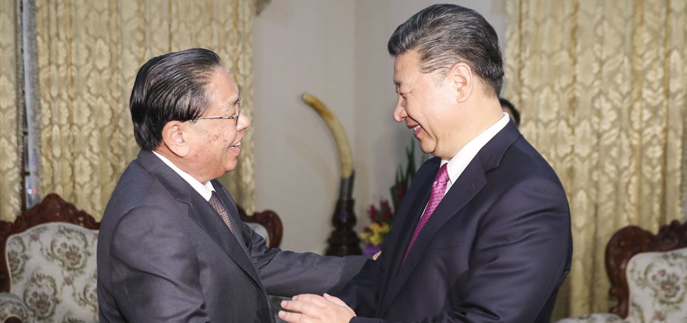 習(xí)近平會(huì)見(jiàn)老撾人民革命黨中央委員會(huì)前總書記、前國(guó)家主席朱馬里