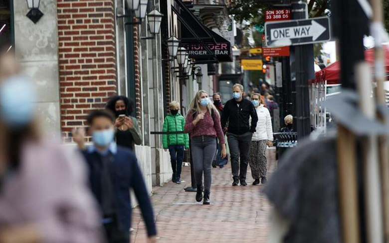 【微視頻】科學(xué)被&ldquo;捂上嘴&rdquo;？美國(guó)疫情應(yīng)對(duì)持續(xù)遭批！