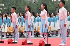 聽共青團員和少先隊員的心聲：請黨放心，強國有我！