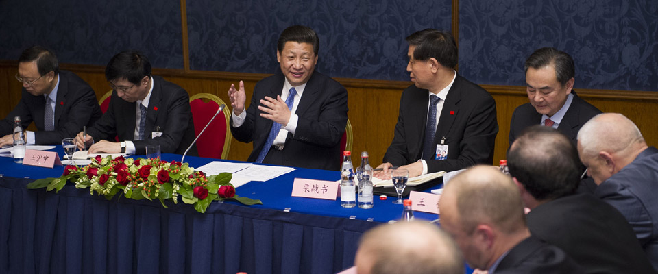 習(xí)近平會見俄羅斯?jié)h學(xué)家、學(xué)漢語的學(xué)生和媒體代表