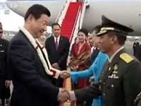 習(xí)近平開始對(duì)印度尼西亞進(jìn)行國(guó)事訪問(wèn)